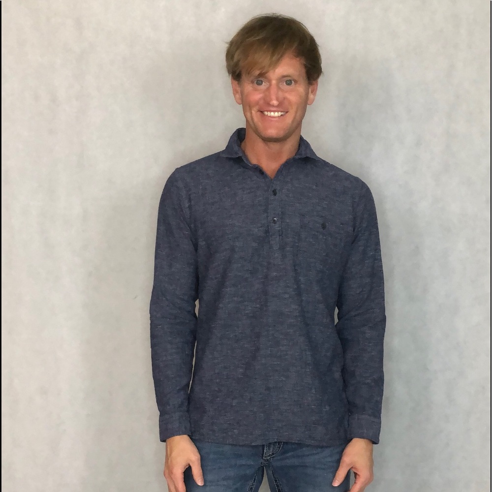 Express men, Blue, pull over long sleeve, Size Medium